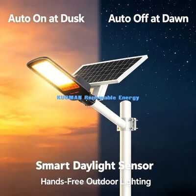 Lampione solare separato opzionale da 300W 400W 500W per autostrade e comunità